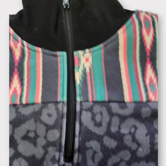 Crazy Train Ladies Zipper Pull-Over, Size M. - Picture 3 of 4